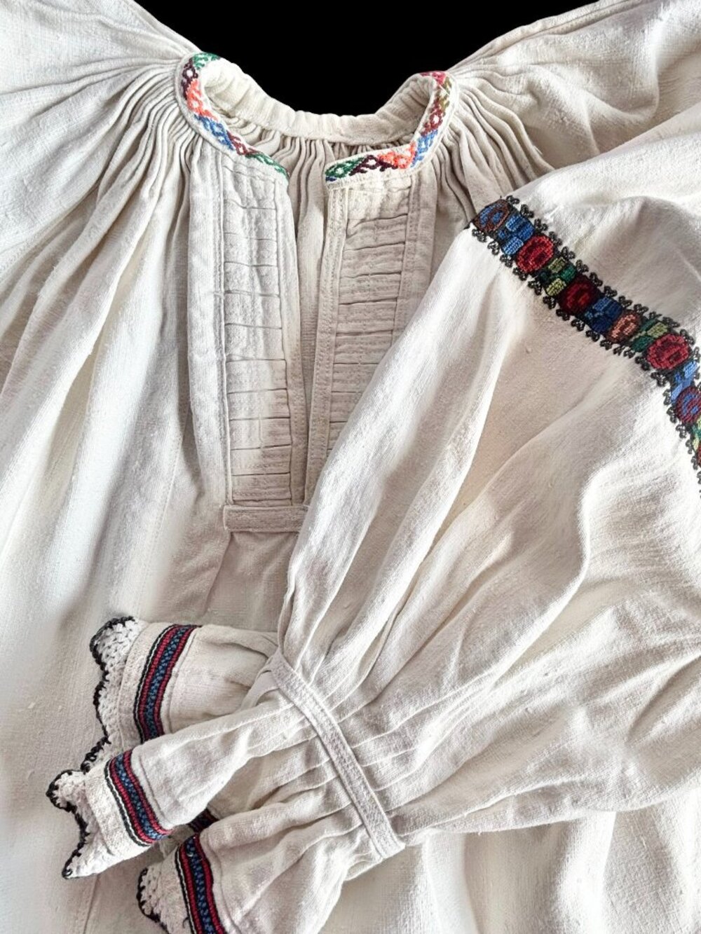 Romanian Transylvanian Homespun Linen Embroidered Folk Blouse